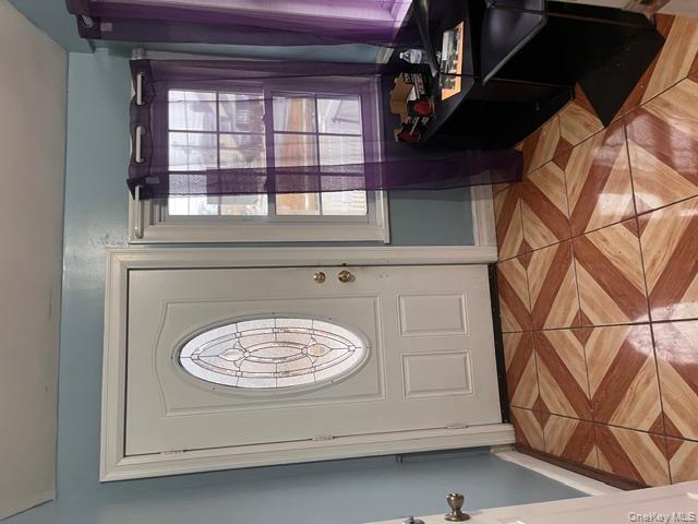 49 East Valley Stream Boulevard Valley Stream, NY 11580 - Photo 7 of 18