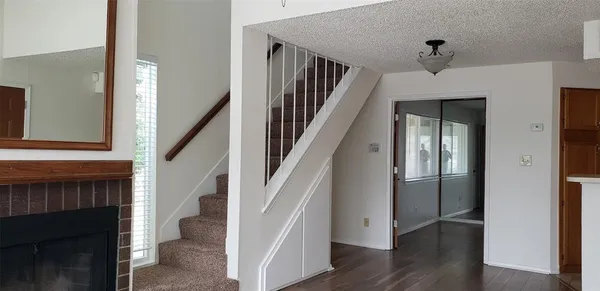 $1,525 | 2312 Balsam Drive, Unit A211, Arlington, TX 76006