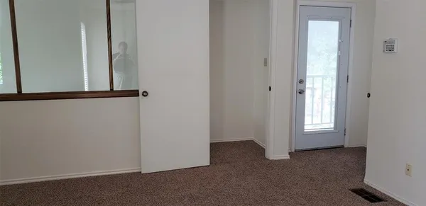 $1,525 | 2312 Balsam Drive, Unit A211, Arlington, TX 76006