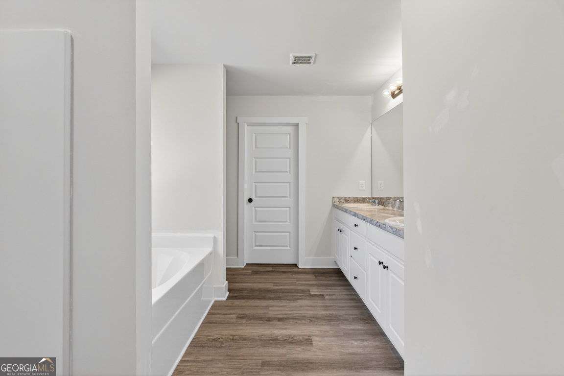 538 Oil Mill Road, Unit 8 Martin, GA 30557 - Photo 40 of 50 a bathroom with a sink and a bathtub