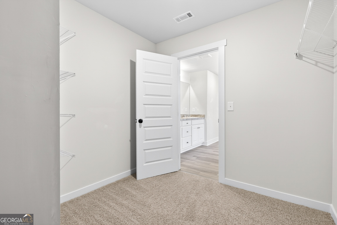 538 Oil Mill Road, Unit 8 Martin, GA 30557 - Photo 46 of 50 an empty room with closet