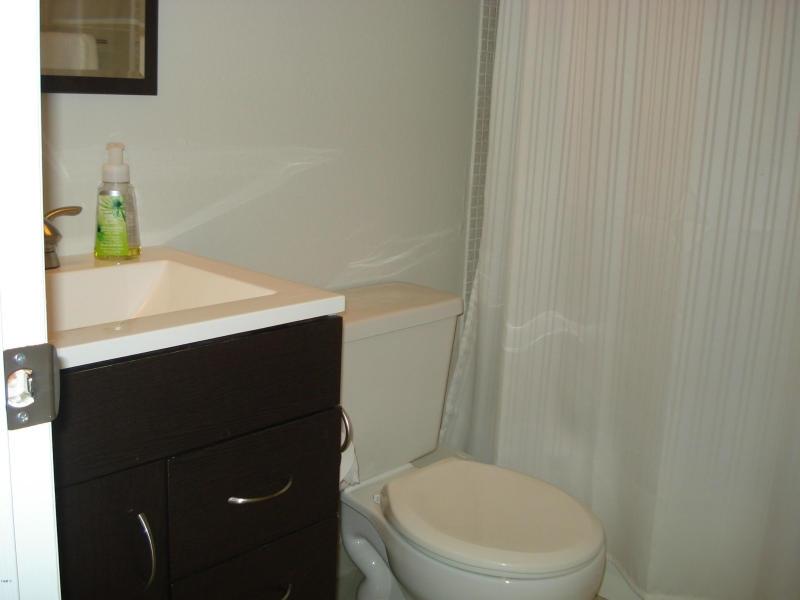2929 South Ocean Boulevard, Unit 203 Boca Raton, FL 33432 - Photo 20 of 20 boca south condo bath5