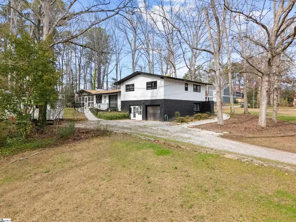 $399,900 | 401 Clairmont Drive, Greenwood, SC 29649