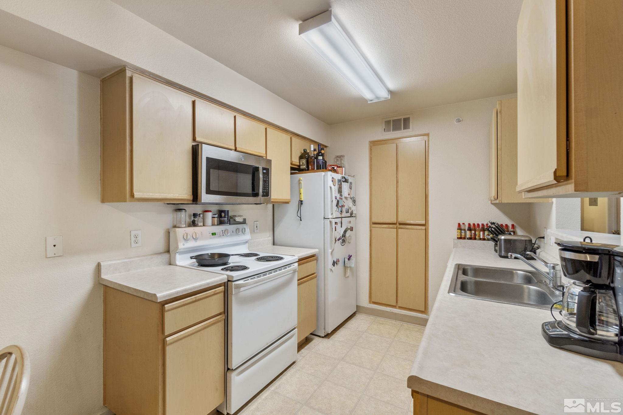 6850 Sharlands Avenue, Unit G2040 Reno, NV 89523 - Photo 13 of 33 Photo 13