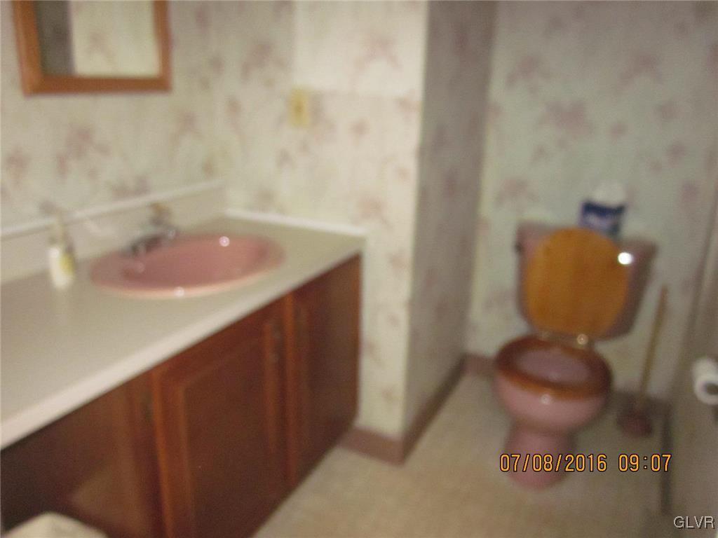 758 North Brookside Road Allentown, PA 18106 - Photo 12 of 18 Gallery Image 12
