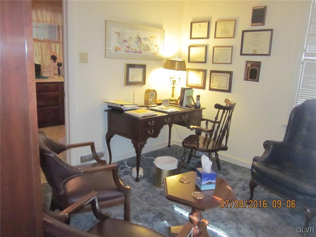 758 North Brookside Road Allentown, PA 18106 - Photo 9 of 18 Gallery Image 9