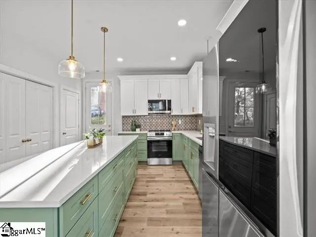 $3,250 | 339 Gower Street, Greenville, SC 29601