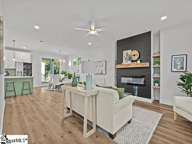 $3,250 | 339 Gower Street, Greenville, SC 29601