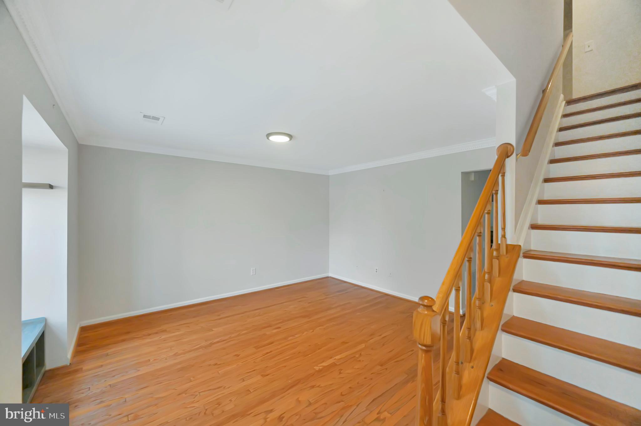 6650 Cypress Point Road Alexandria, VA 22312 - Photo 2 of 26