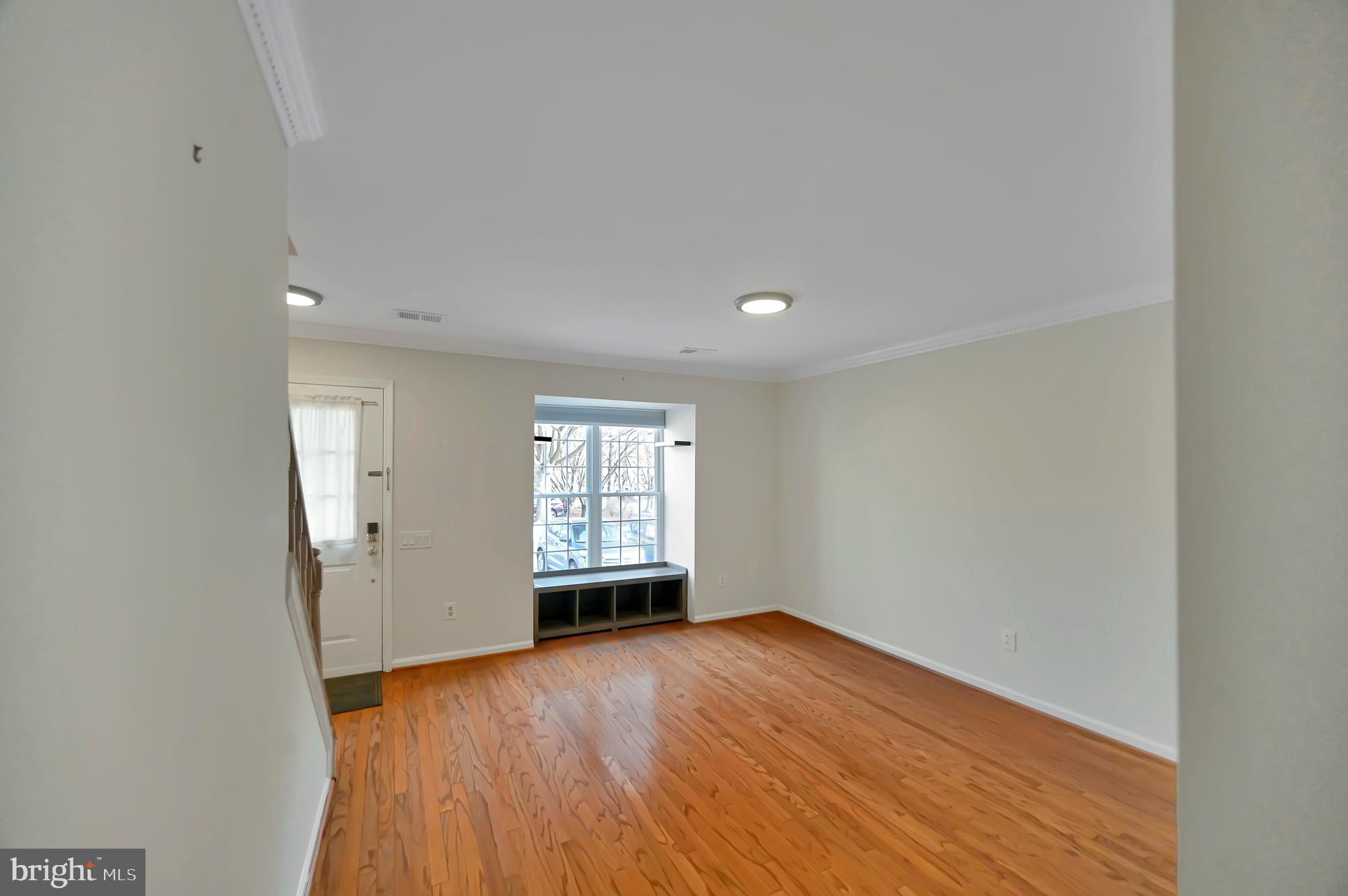 6650 Cypress Point Road Alexandria, VA 22312 - Photo 3 of 26