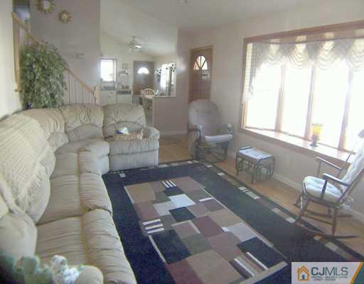 39 Westminster Road Colonia, NJ 07067 - Photo 2 of 8 Gallery Image 2