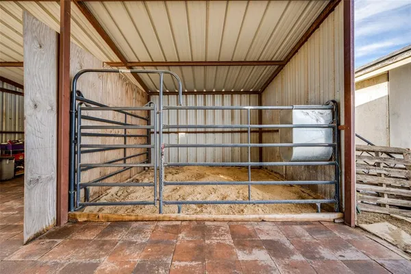 a view of a garage