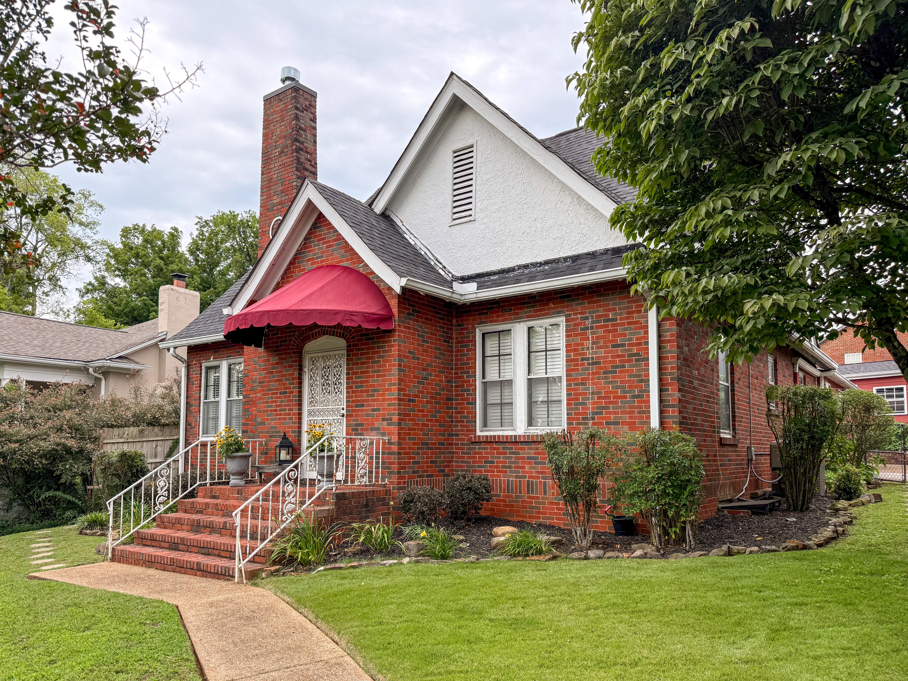 643 East Crest Road Chattanooga, TN 37404 - Photo 2 of 40 ECrestCS-2