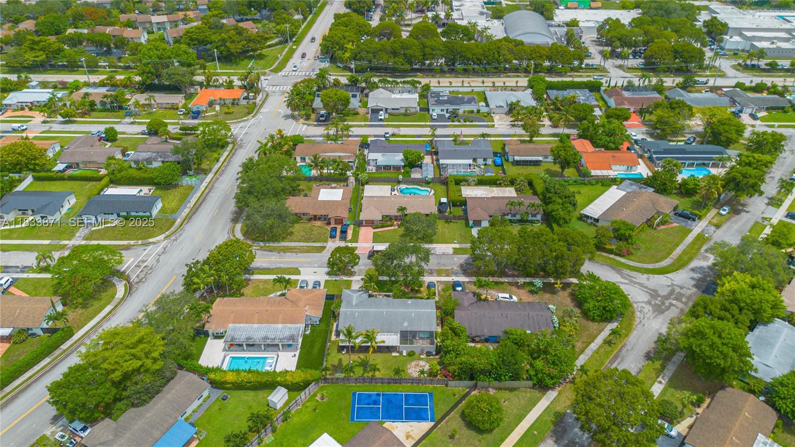 11193 Southwest 113th Terrace Miami, FL 33176 - Photo 38 of 43 an aerial view of multiple house