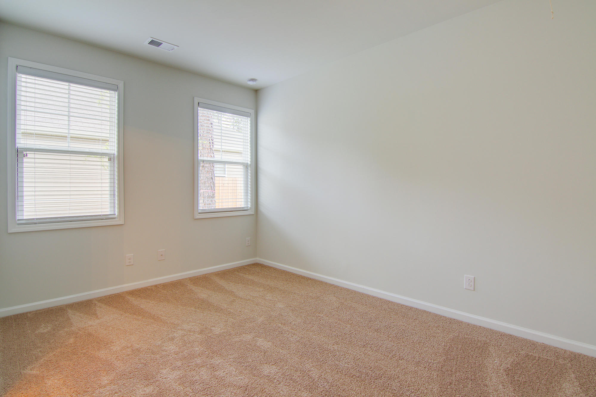 524 Kilarney Road Summerville, SC 29483 - Photo 23 of 60 Guest Bed 3