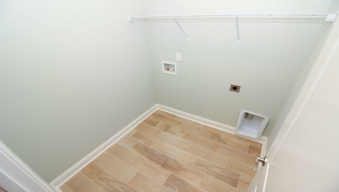 524 Kilarney Road Summerville, SC 29483 - Photo 9 of 60 Spacious Laundry Room