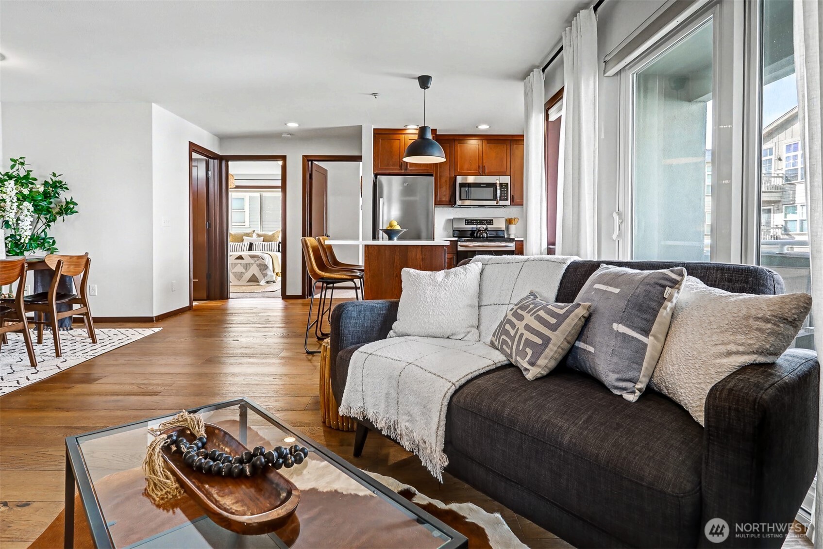2422 Northwest 58th Street, Unit 202 Seattle, WA 98107 - Photo 14 of 33