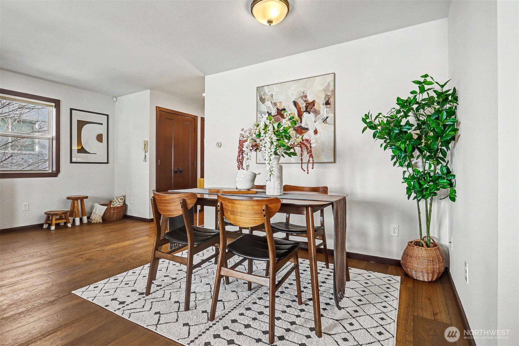 2422 Northwest 58th Street, Unit 202 Seattle, WA 98107 - Photo 6 of 33