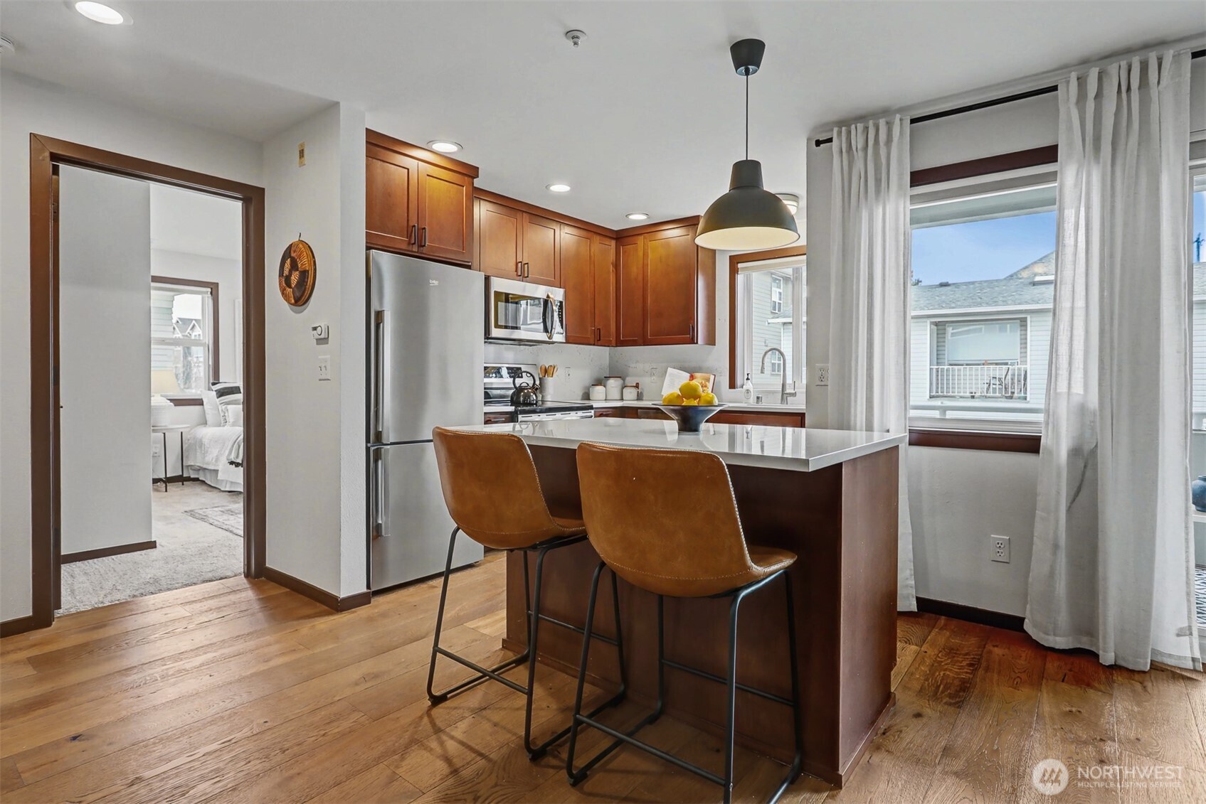 2422 Northwest 58th Street, Unit 202 Seattle, WA 98107 - Photo 8 of 33