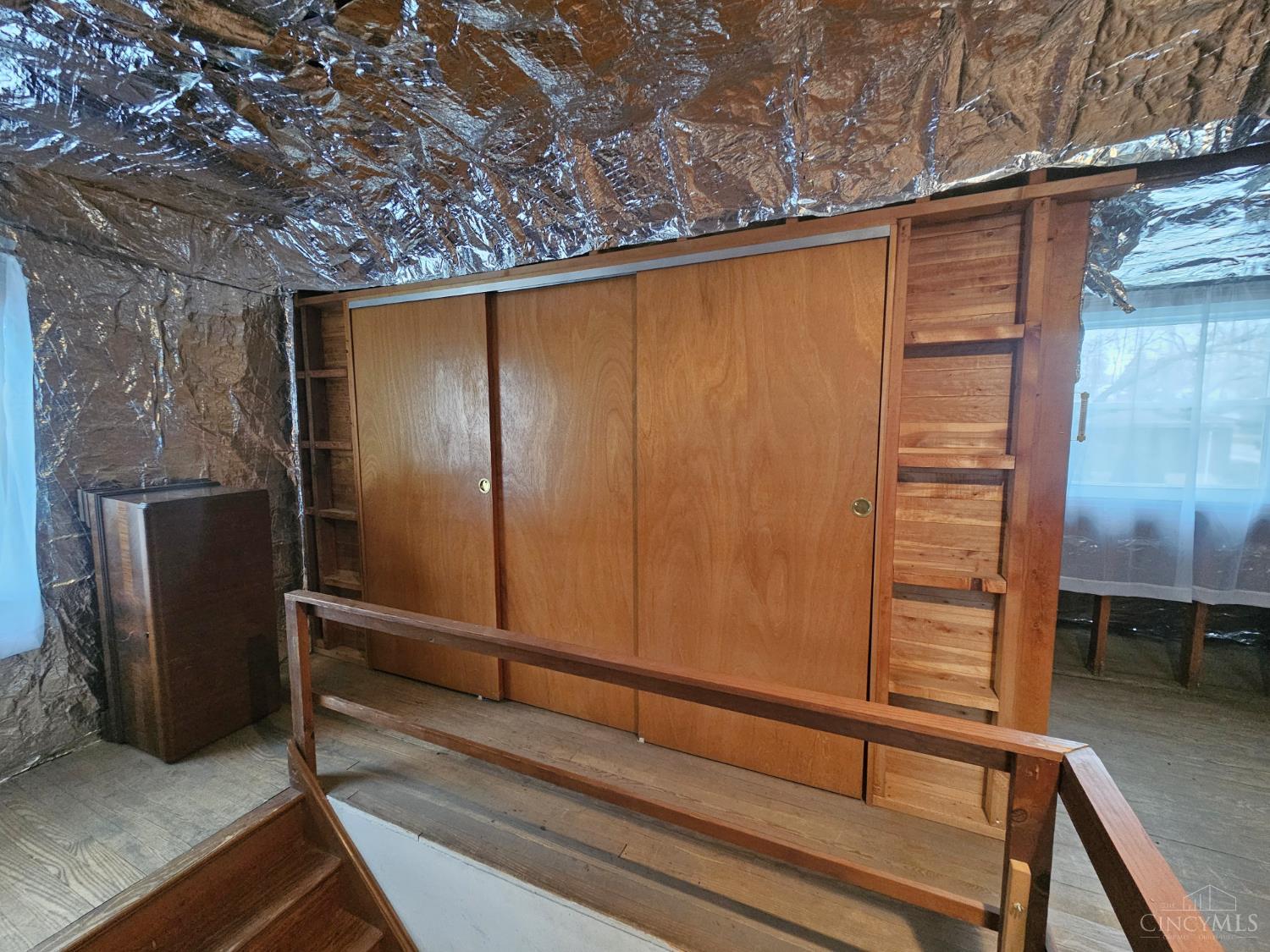 2985 North Bend Road Cincinnati, OH 45239 - Photo 29 of 47 Cedar closet!