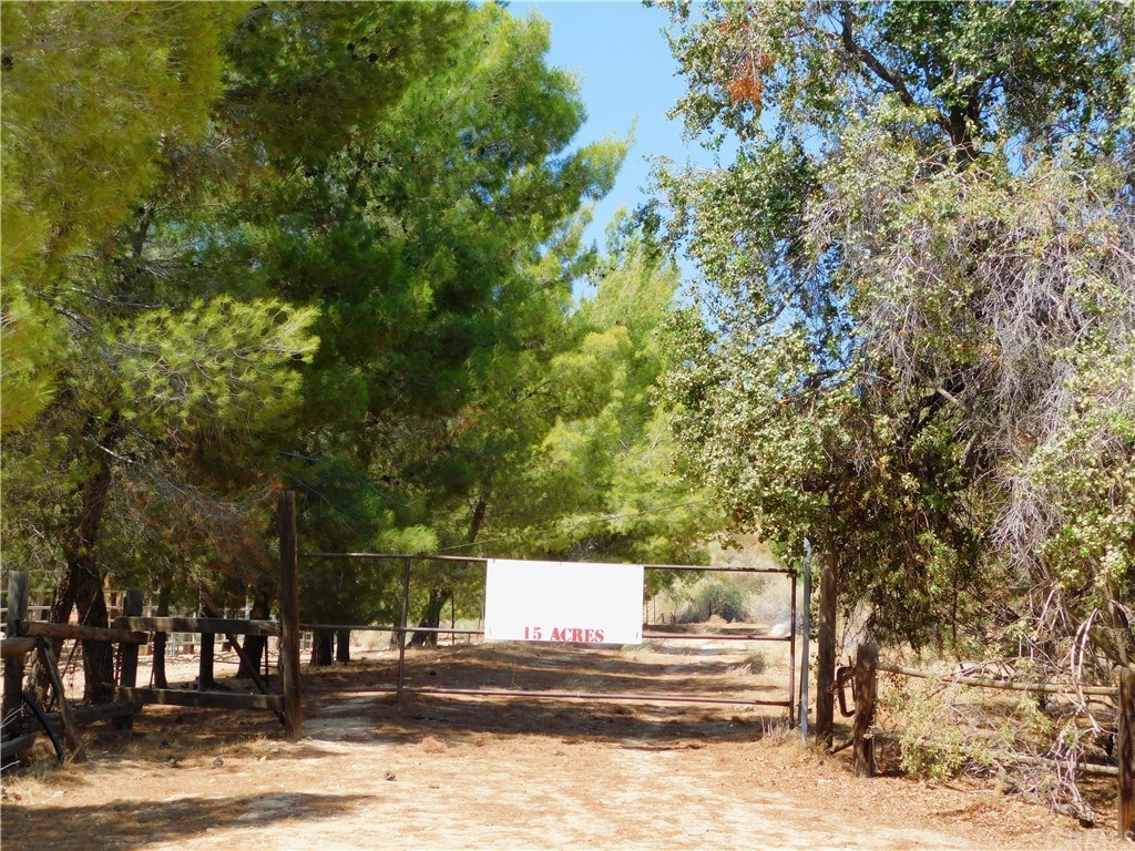 40518261 Dukes Country Road Hesperia, CA 92345 - Photo 1 of 1 Gallery Image 1
