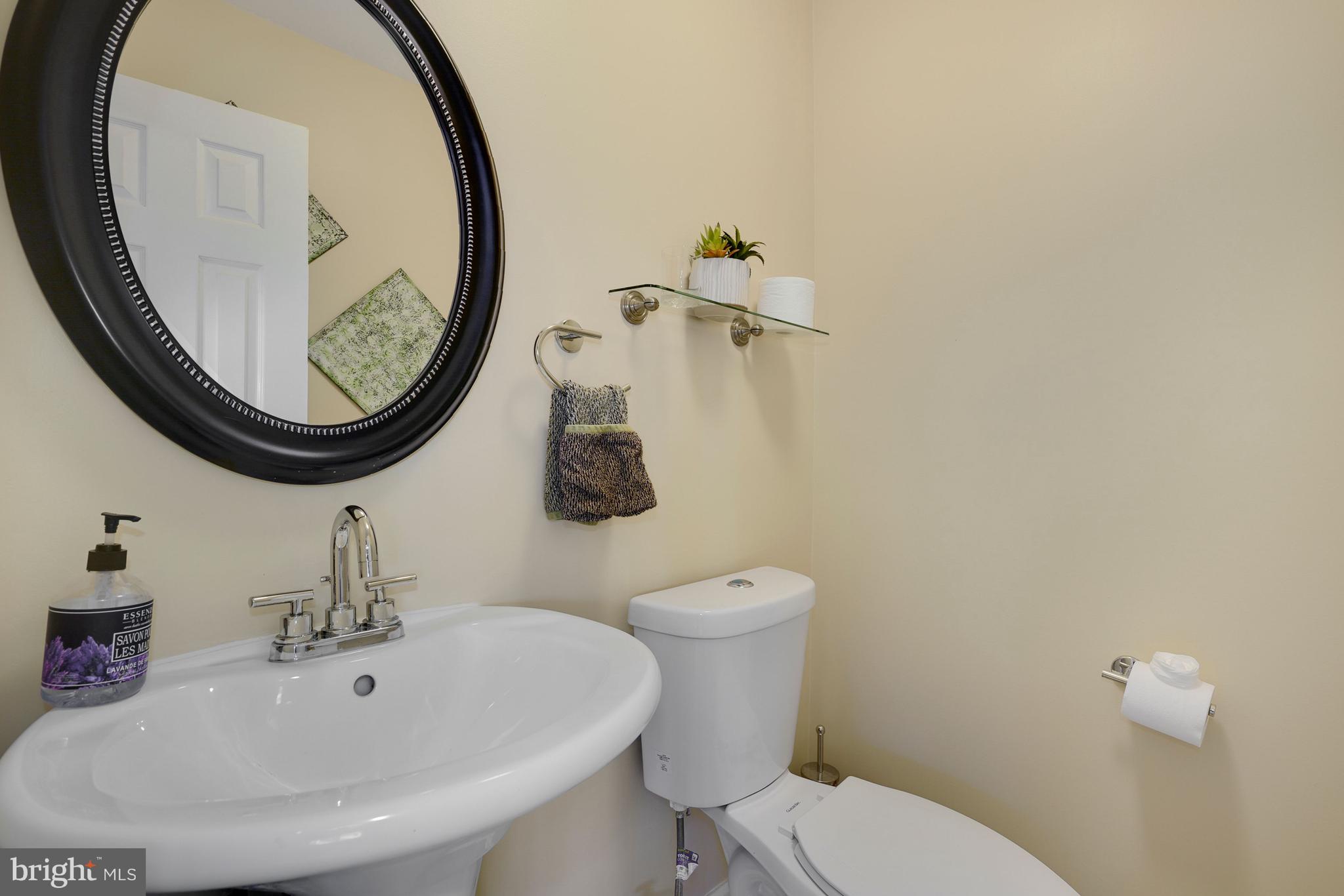2135 Elm Tree Lane Silver Spring, MD 20906 - Photo 6 of 38 Tour Photo