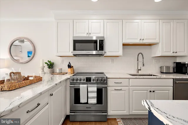 $525,000 | 419 Bayshore Drive, Unit 202, Ocean City, MD 21842