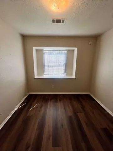 $1,695 | 6415 Heath Street, Houston, TX 77016