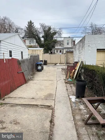 $3,200 | 249 East Oak Street, Norristown, PA 19401