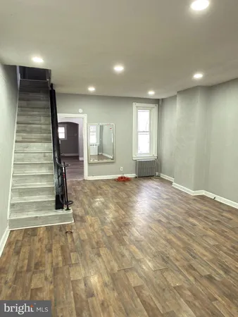 $3,200 | 249 East Oak Street, Norristown, PA 19401