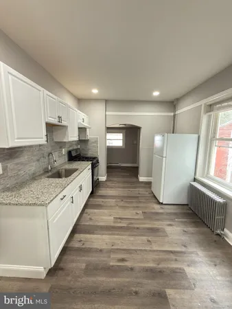 $3,200 | 249 East Oak Street, Norristown, PA 19401