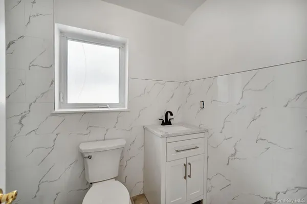 $1,100,000 | 2413 Wilson Avenue | Pelham Gardens