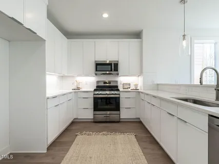 $450,000 | 620 Walnut Hts Drive, Unit 103, Raleigh, NC 27610