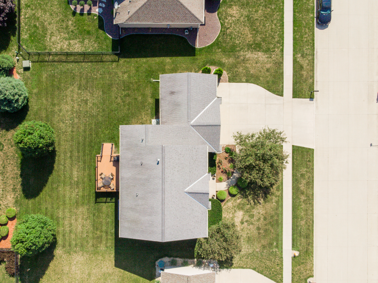 4012 Rockledge Road Bloomington, IL 61705 - Photo 56 of 63 an aerial view of a house with a yard