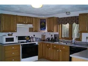 147 Odell Road Sandown, NH 03873 - Photo 3 of 5
