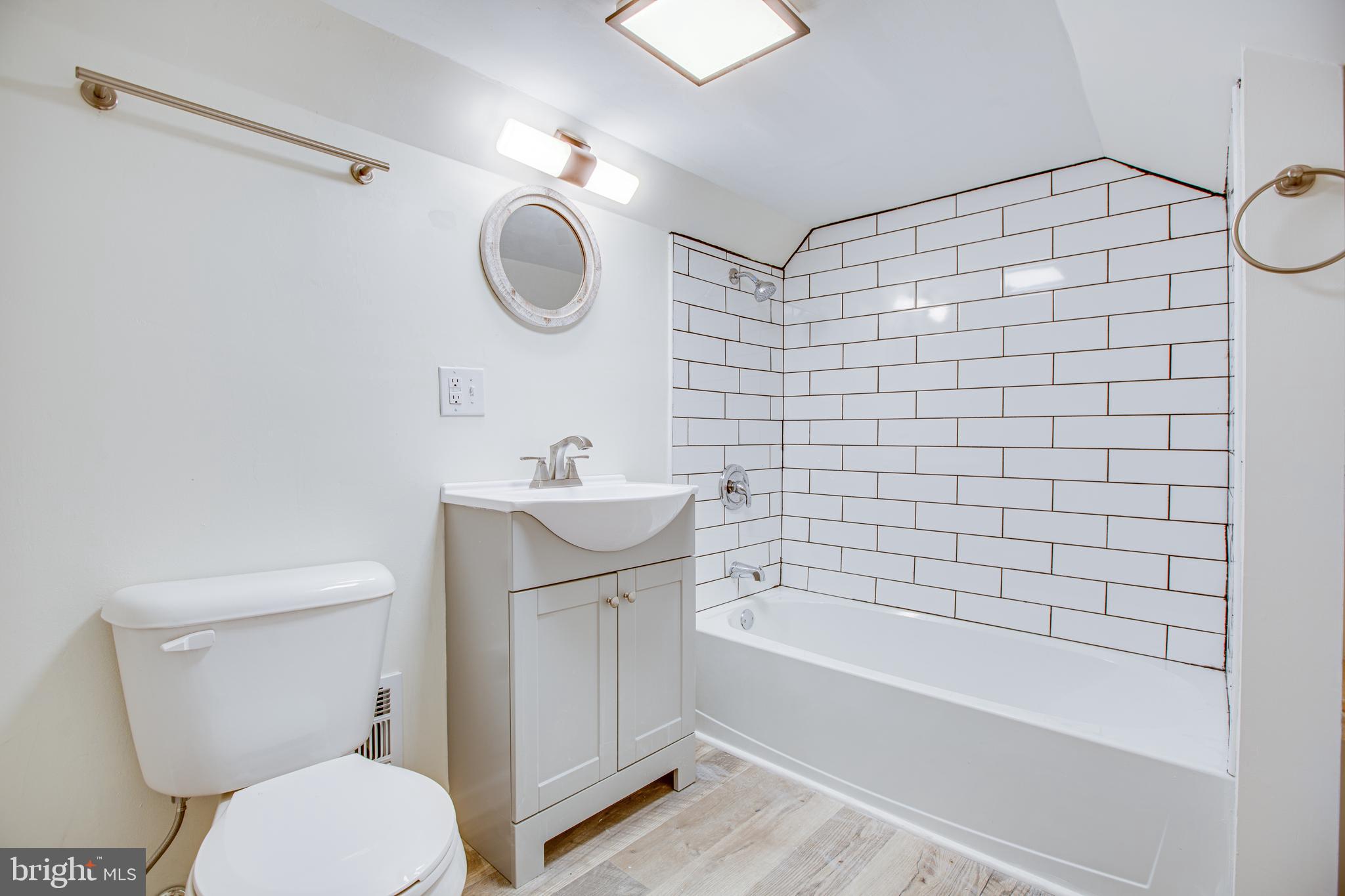 75 Ferry Road Fredericksburg, VA 22405 - Photo 21 of 29 En Suite Full Bath