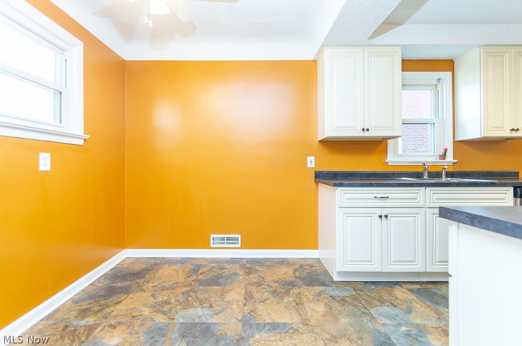 6216 State Road Cleveland, OH 44134 - Photo 7 of 15