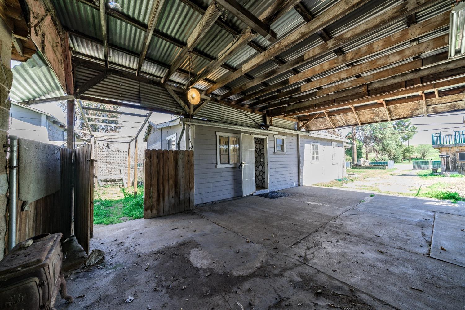 16935 North Friant Road Friant, CA 93626 - Photo 14 of 47 Gallery Image 14