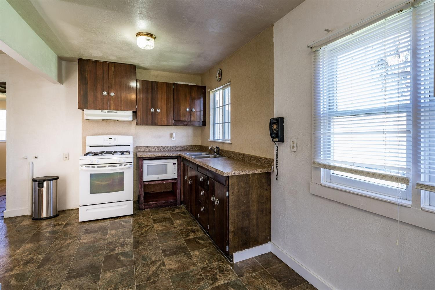 16935 North Friant Road Friant, CA 93626 - Photo 19 of 47 Gallery Image 19