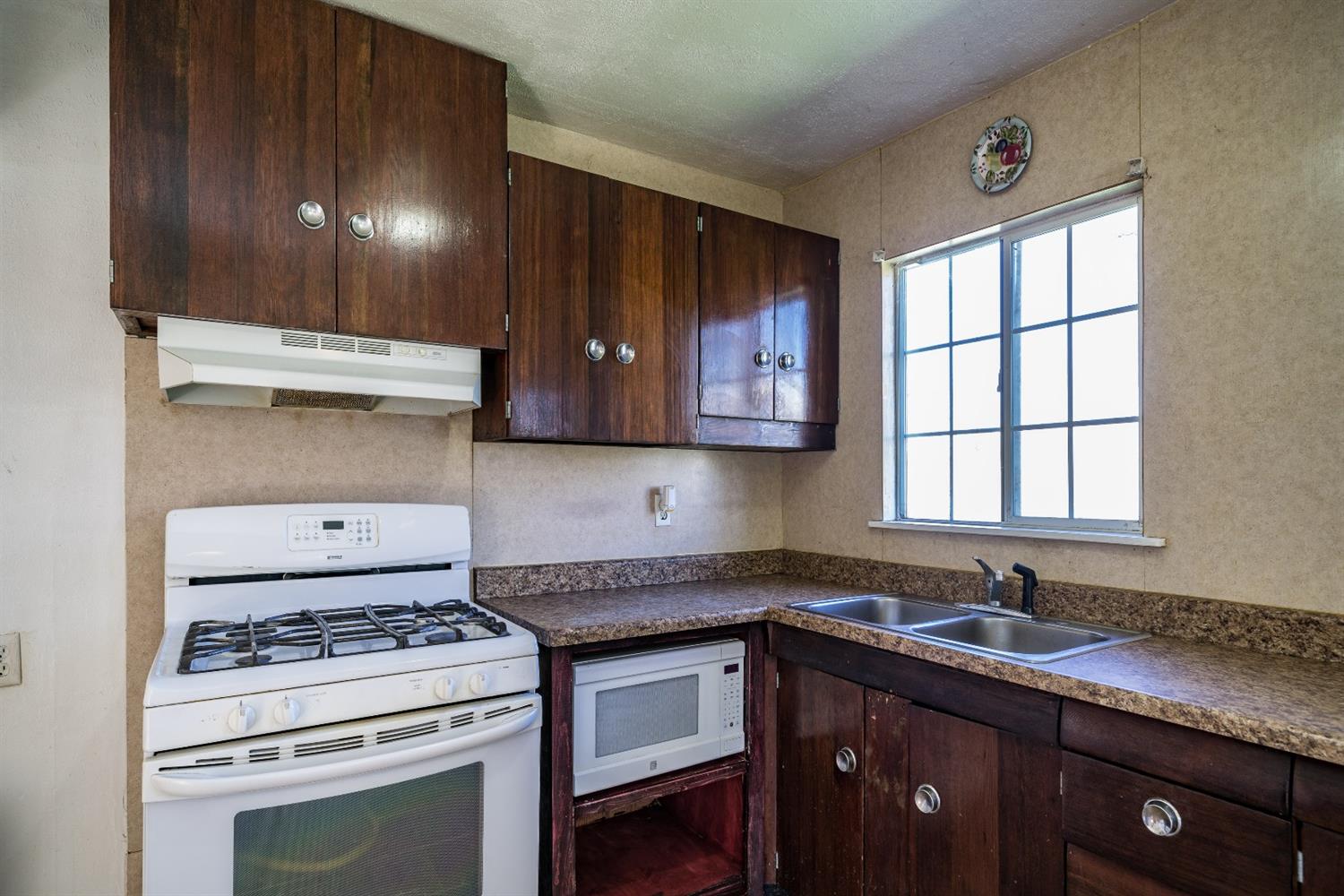 16935 North Friant Road Friant, CA 93626 - Photo 20 of 47 Gallery Image 20