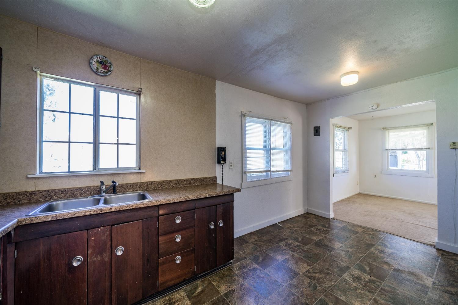16935 North Friant Road Friant, CA 93626 - Photo 21 of 47 Gallery Image 21