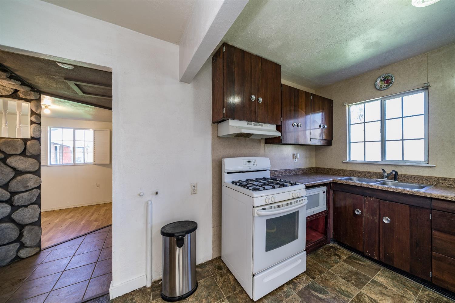 16935 North Friant Road Friant, CA 93626 - Photo 24 of 47 Gallery Image 24