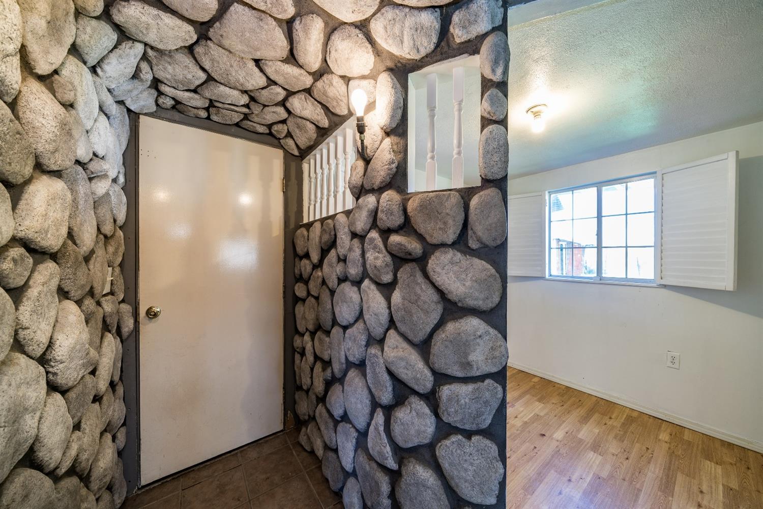 16935 North Friant Road Friant, CA 93626 - Photo 26 of 47 Gallery Image 26