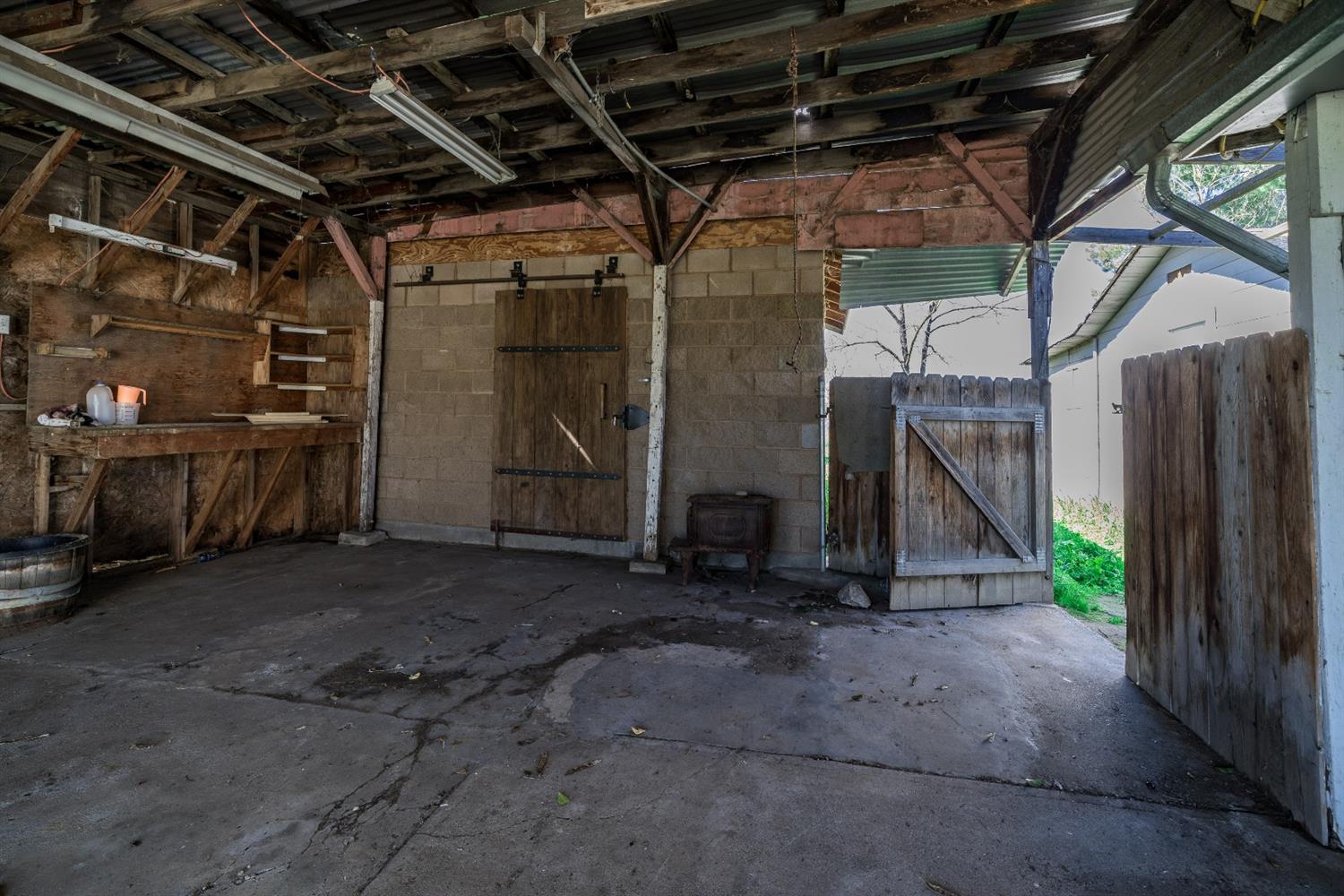 16935 North Friant Road Friant, CA 93626 - Photo 31 of 47 Gallery Image 31