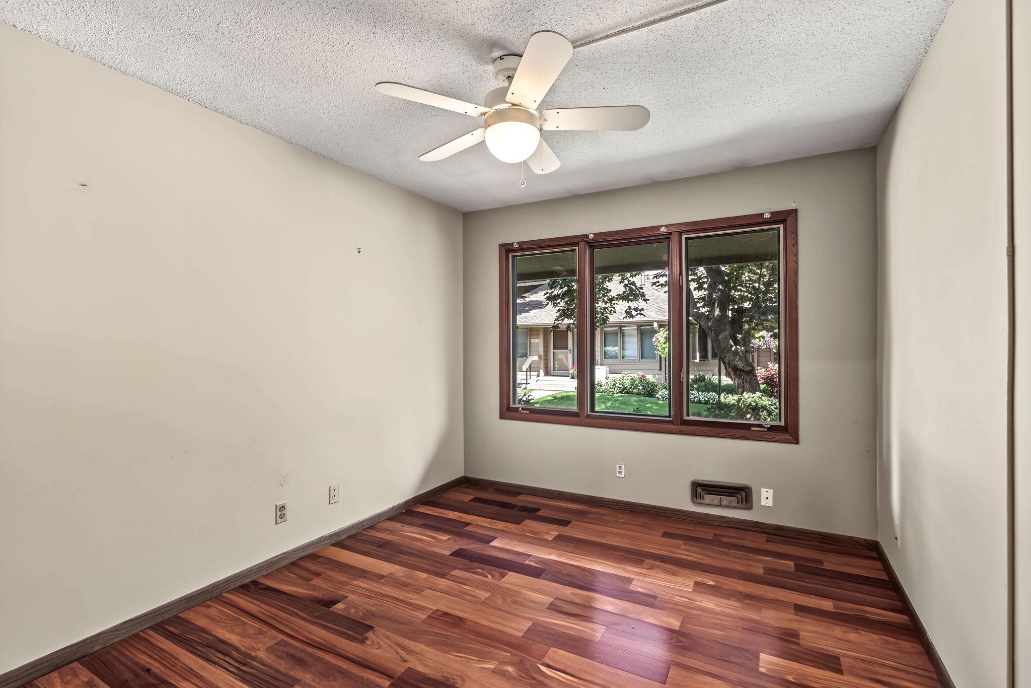 10275 Scarborough Road Bloomington, MN 55437 - Photo 19 of 38 Gallery Image 19