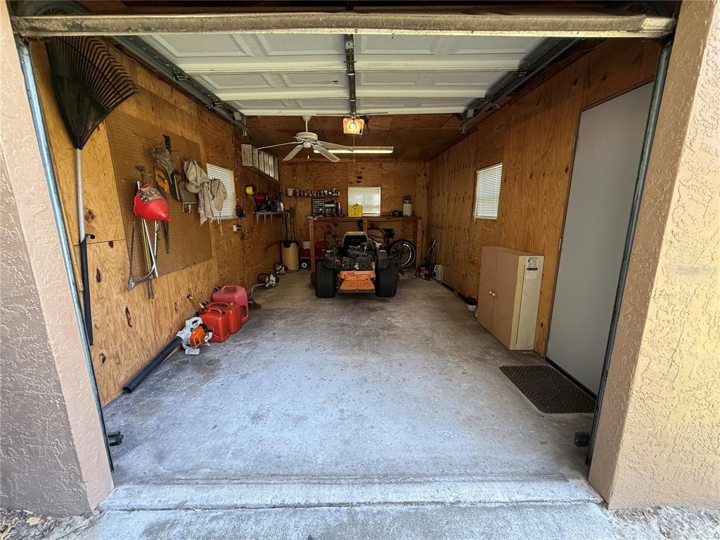 9901 Southwest 67th Terrace Ocala, FL 34476 - Photo 62 of 71 a view of garage