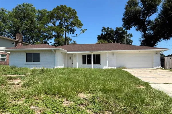 $300,000 | 212 Overlook Drive, Winter Haven, FL 33884