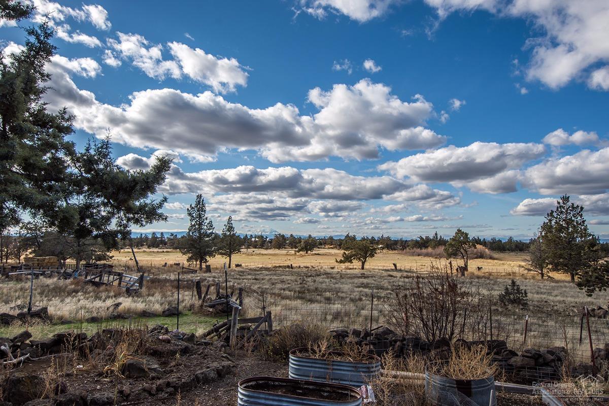 312 Southwest Bent Loop Powell Butte, OR 97753 - Photo 23 of 25 Additional Photo