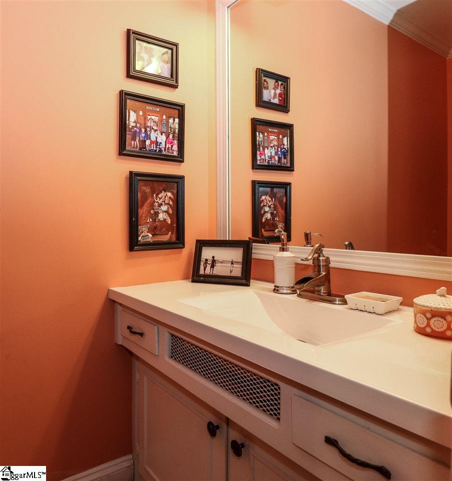 205 Hunting Hollow Road Greenville, SC 29615 - Photo 29 of 36 Gallery Image 29