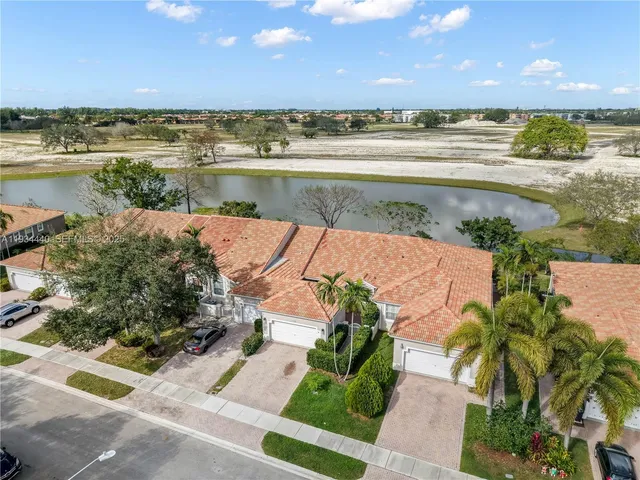 $430,000 | 7651 South Aragon Boulevard, Unit 5, Sunrise, FL 33322